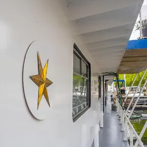 https://nautica-jansen.maastrichthotels.net